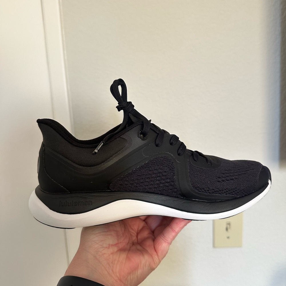 Lululemon Chargefeel Low Sneakers